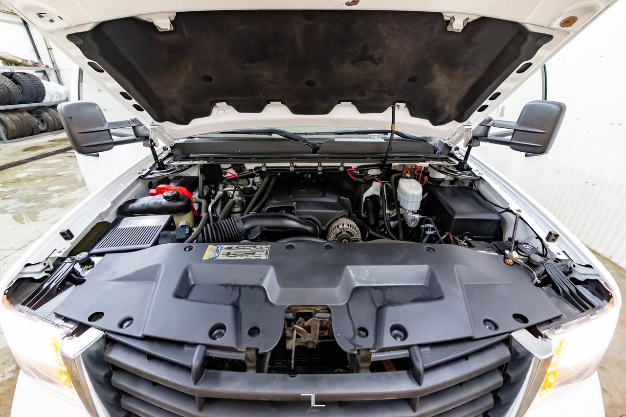 2010 GMC Sierra 2500HD 4x4 Ext Cab WT Red Deer AB