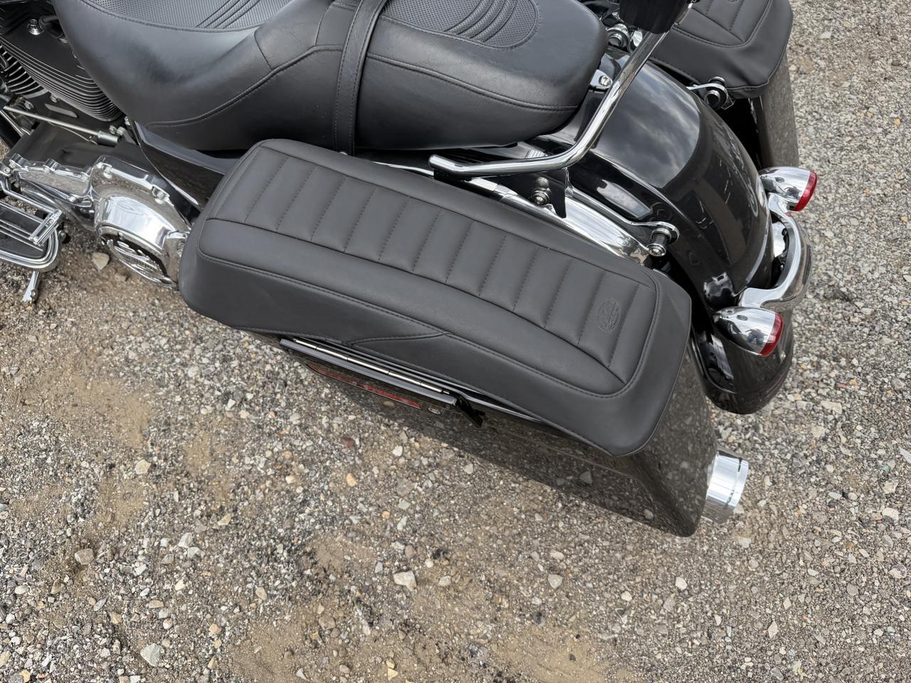 2010 HARLEY-DAVIDSON FLTRX ROAD GLIDE Connellsville PA