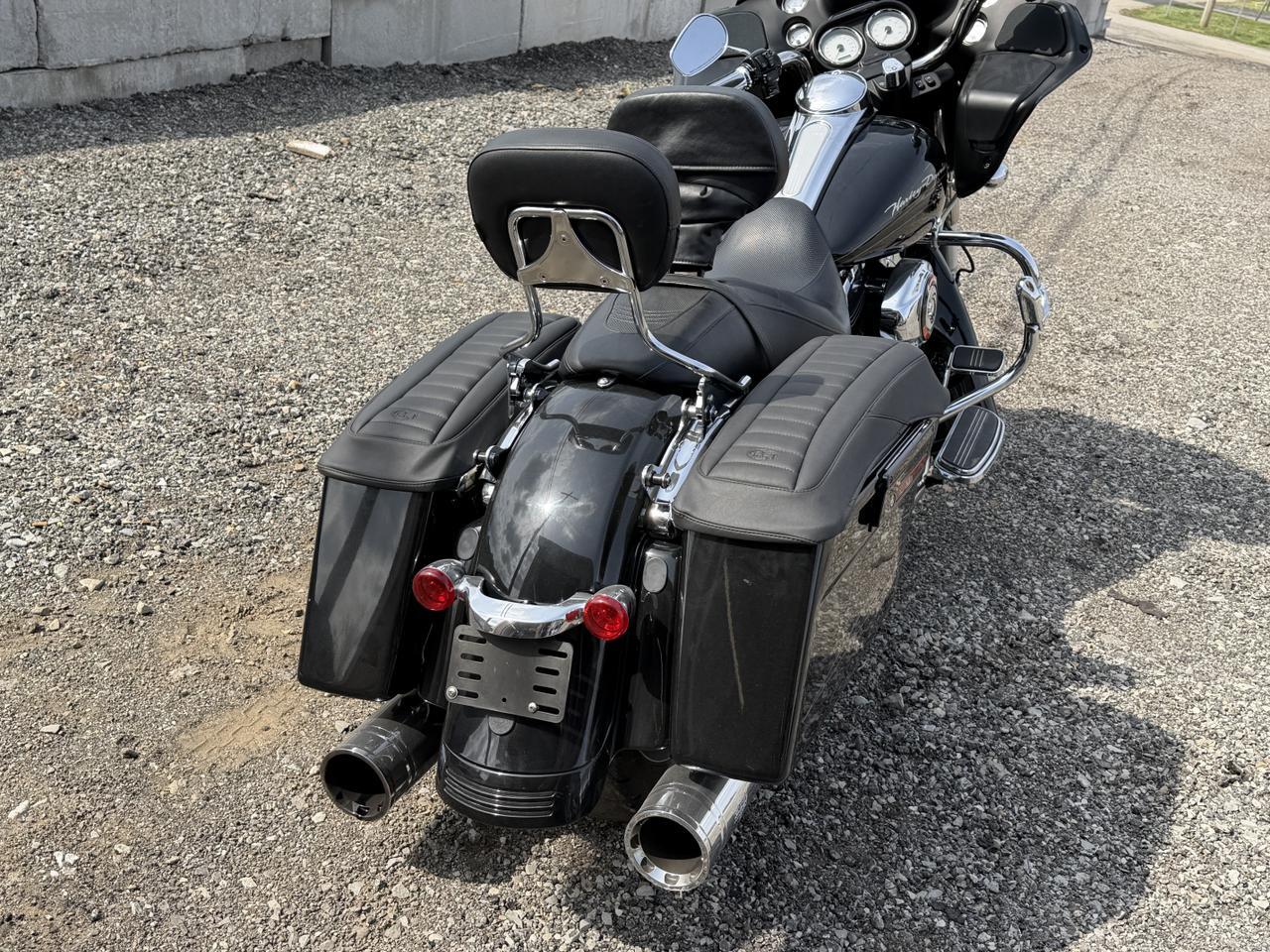 2010 HARLEY-DAVIDSON FLTRX ROAD GLIDE Connellsville PA