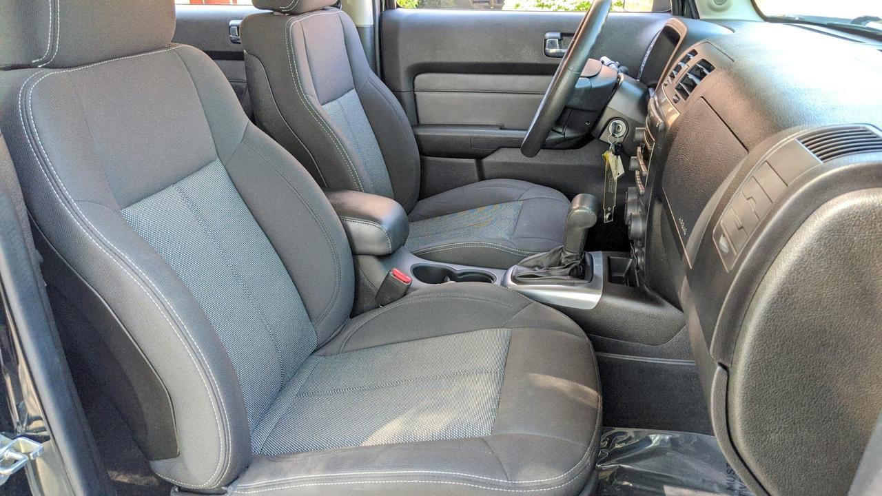 2010 HUMMER H3T  St. Charles  IL