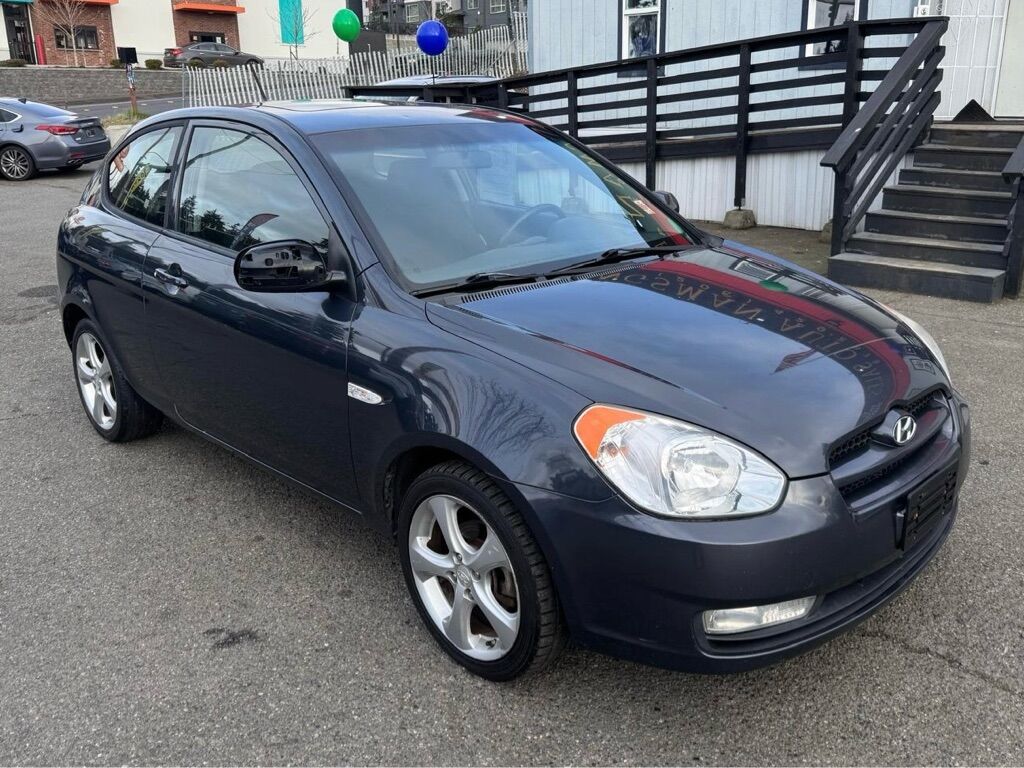 2010 HYUNDAI ACCENT SE Des Moines WA