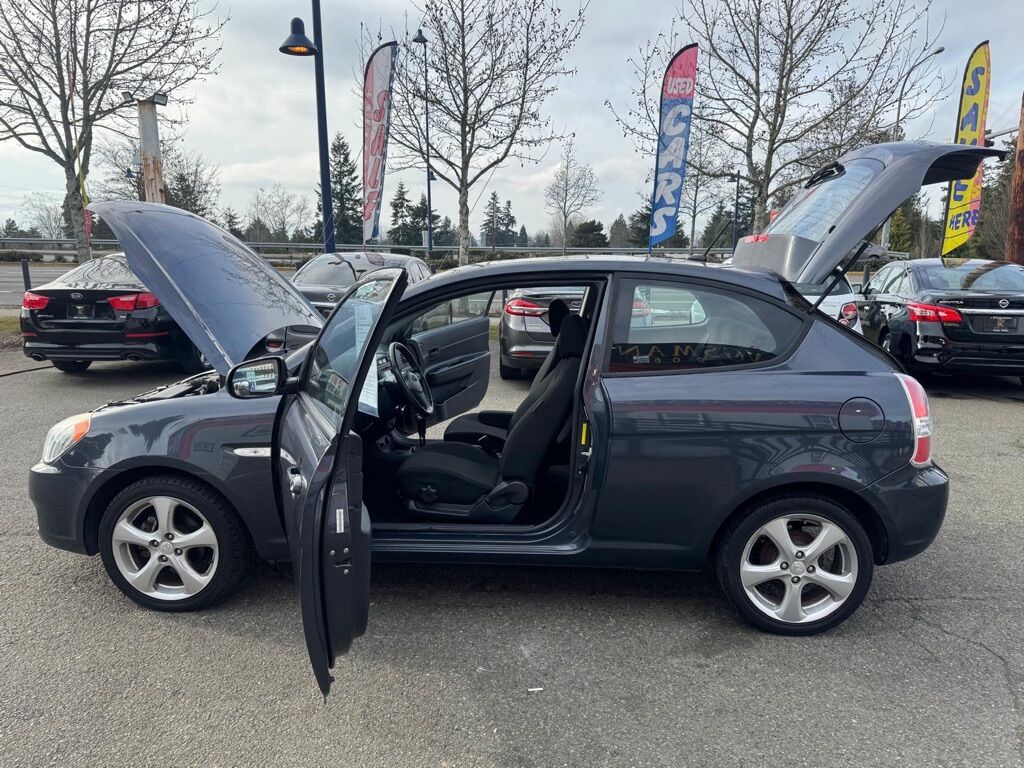 2010 HYUNDAI ACCENT SE Des Moines WA