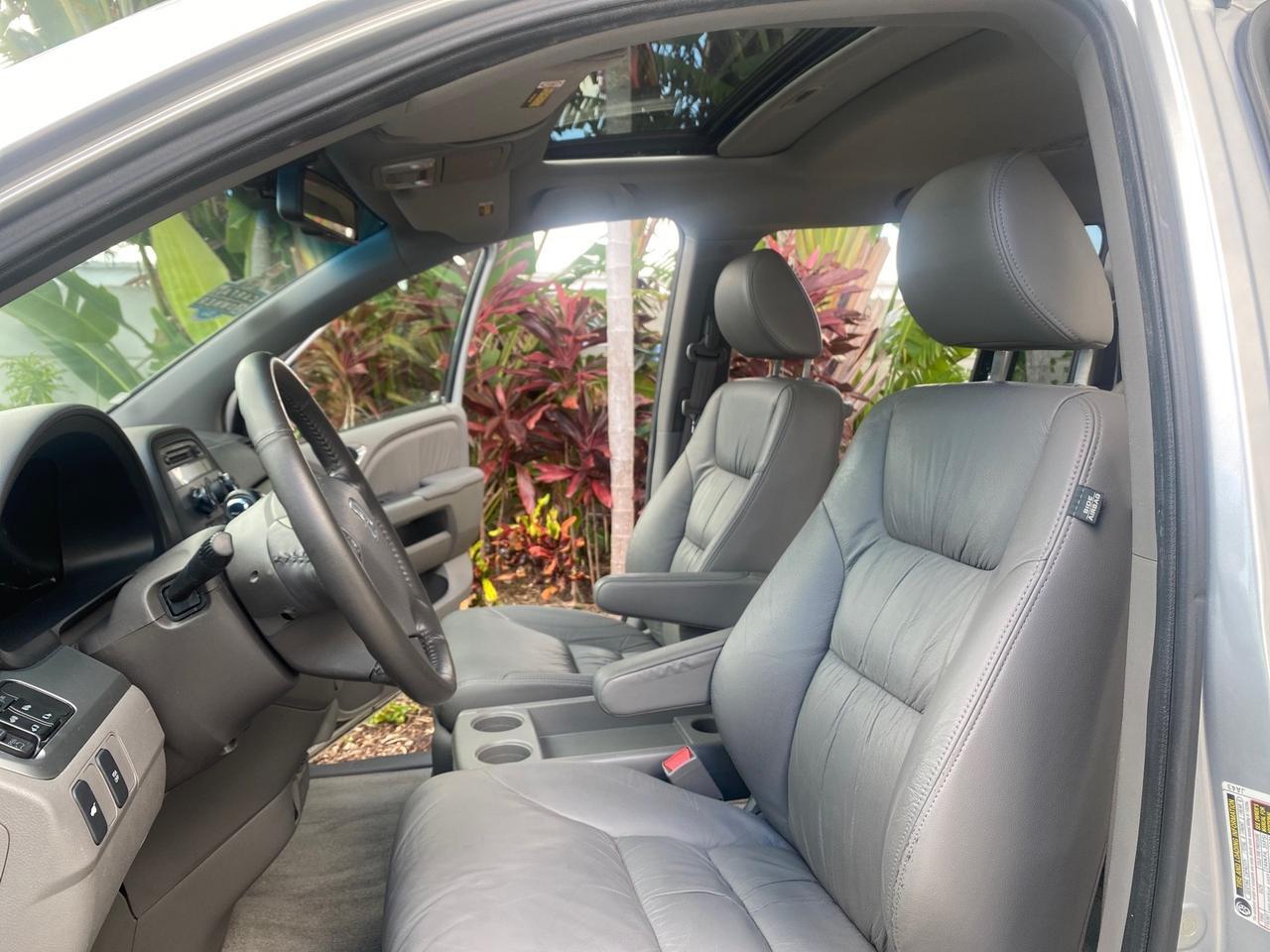 2010 Honda Odyssey EX-L photo 10