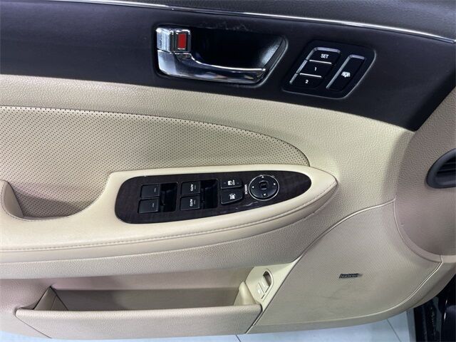 2010 Hyundai Genesis 4.6 Columbia SC