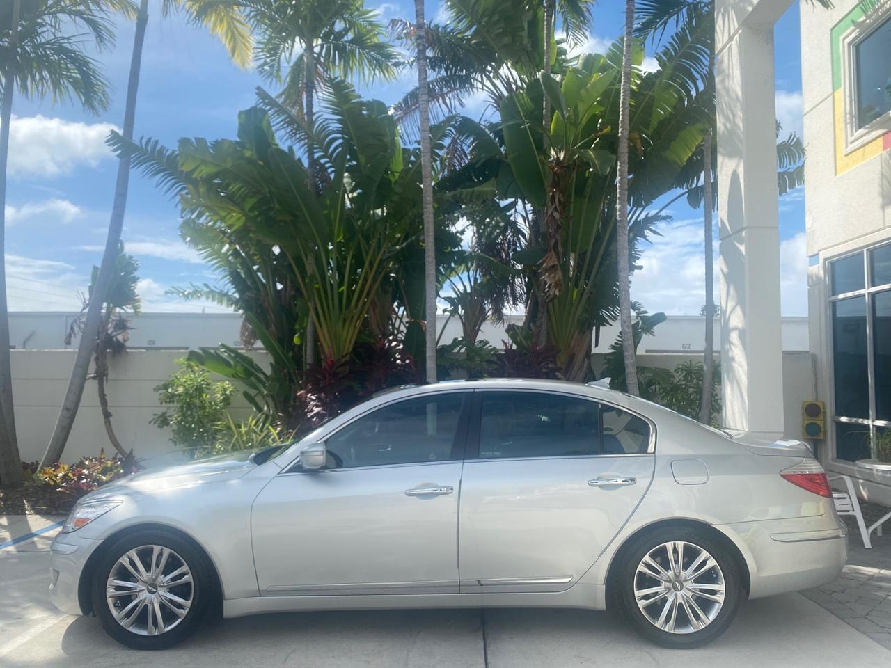 2010 Hyundai Genesis LOW MILES 32,920 SUNROOF Pompano Beach FL