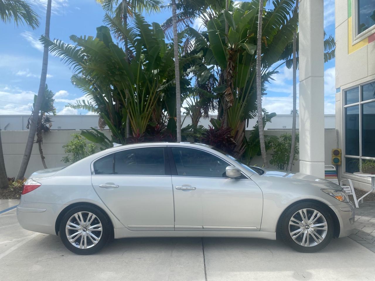 2010 Hyundai Genesis LOW MILES 32,920 SUNROOF Pompano Beach FL