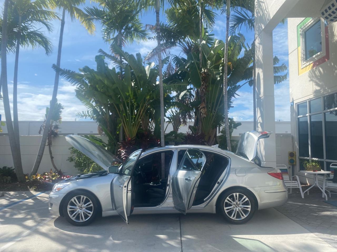 2010 Hyundai Genesis LOW MILES 32,920 SUNROOF Pompano Beach FL