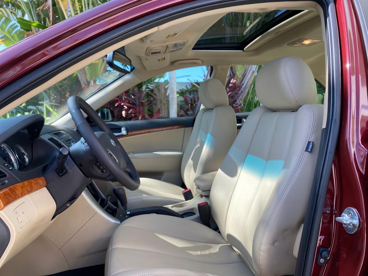2010 Hyundai Sonata Limited LOW MILES 27,381 1 OWNER Pompano Beach FL