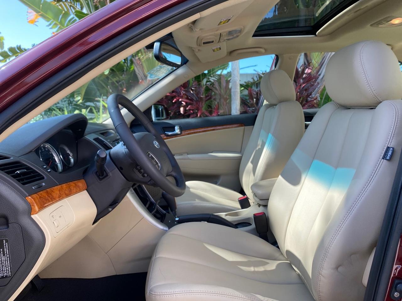 2010 Hyundai Sonata Limited LOW MILES 27,381 1 OWNER Pompano Beach FL