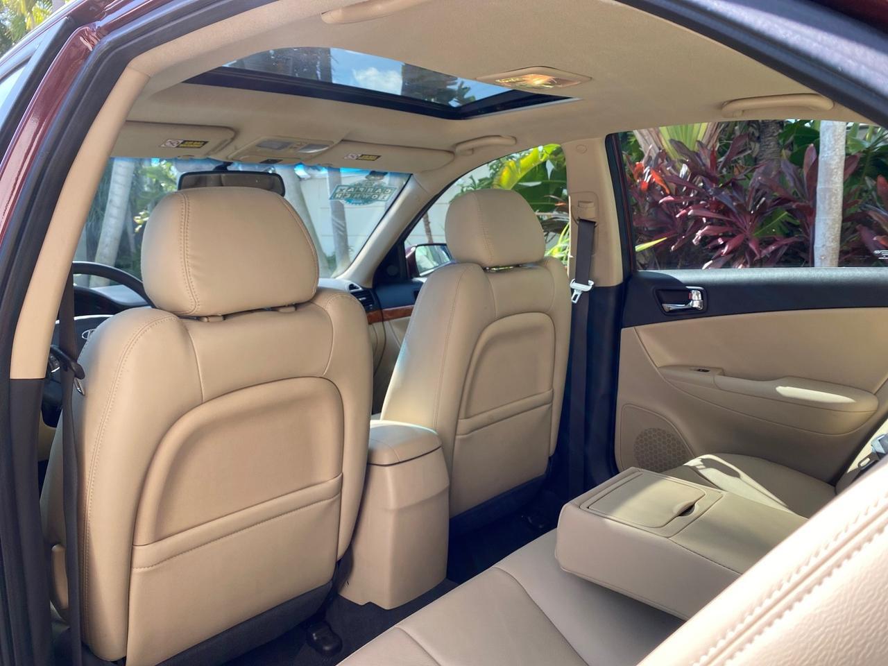 2010 Hyundai Sonata Limited LOW MILES 27,381 1 OWNER Pompano Beach FL