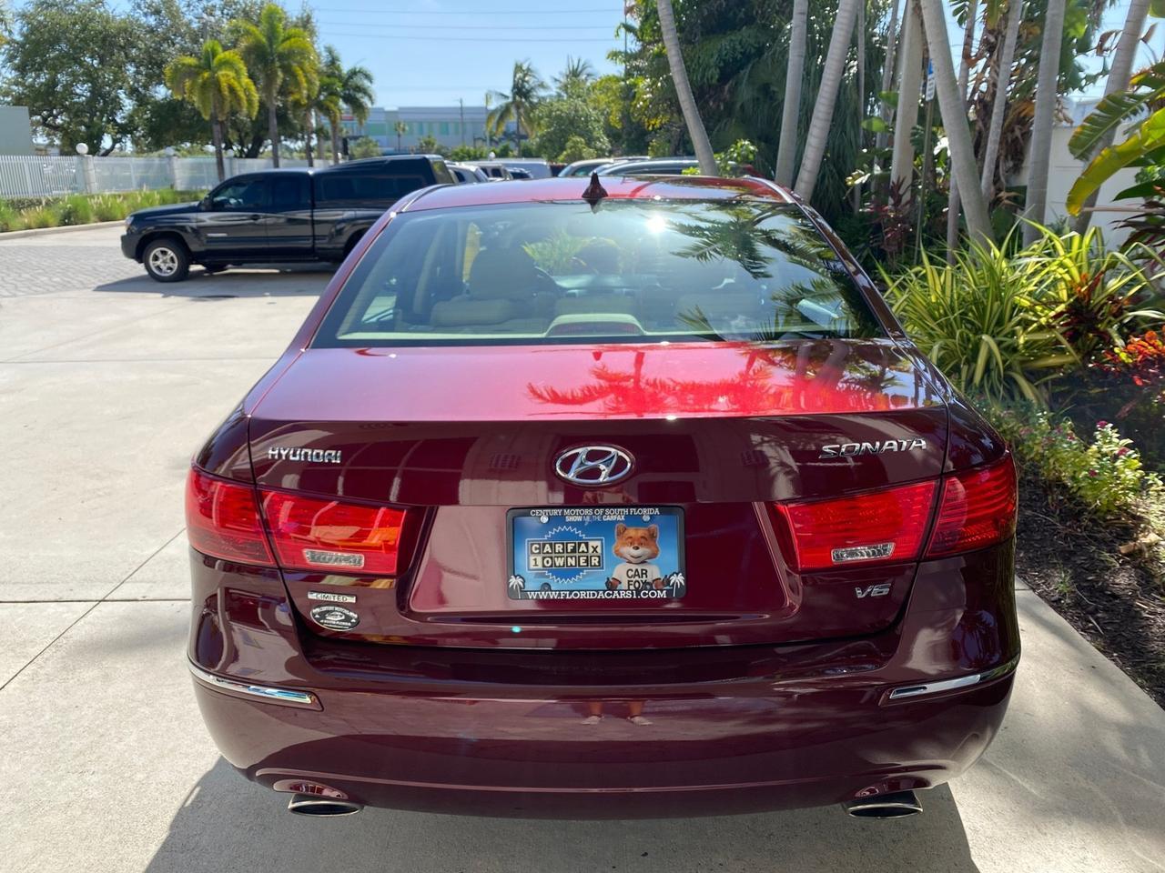 2010 Hyundai Sonata Limited LOW MILES 27,381 1 OWNER Pompano Beach FL