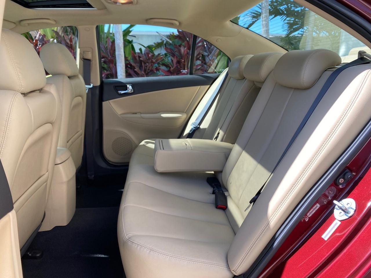2010 Hyundai Sonata Limited LOW MILES 27,381 1 OWNER Pompano Beach FL