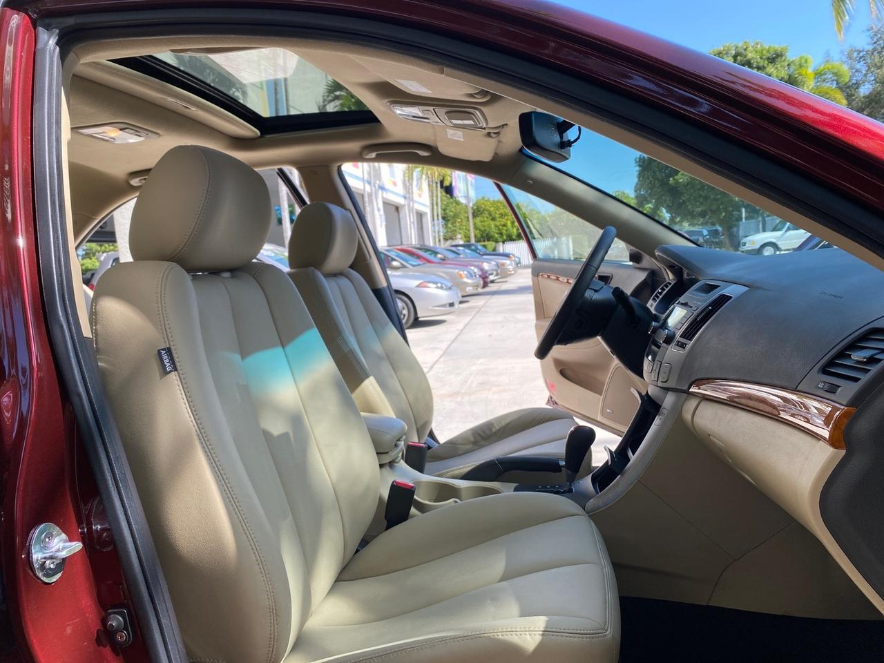 2010 Hyundai Sonata Limited LOW MILES 27,381 1 OWNER Pompano Beach FL