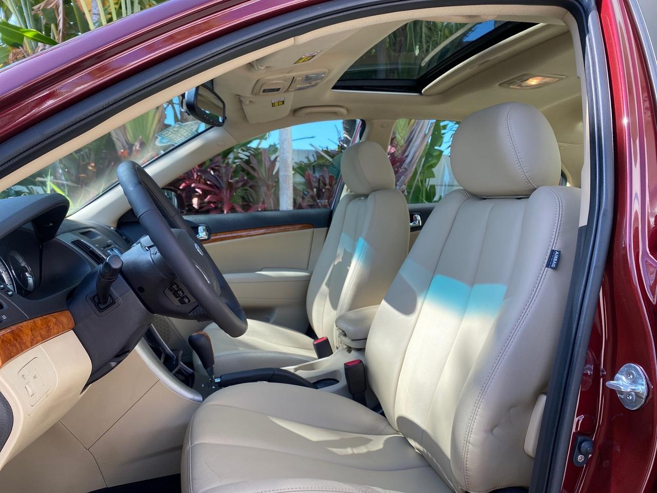 2010 Hyundai Sonata Limited LOW MILES 27,381 1 OWNER Pompano Beach FL