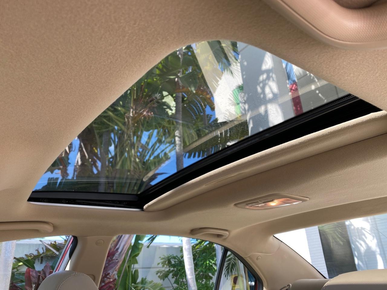 2010 Hyundai Sonata Limited LOW MILES 27,381 1 OWNER Pompano Beach FL