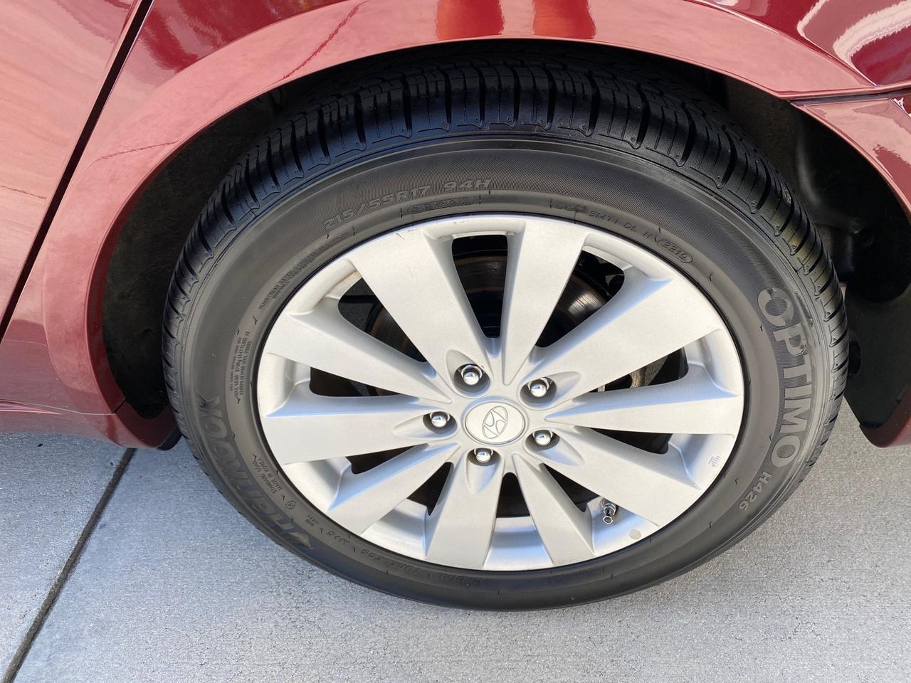 2010 Hyundai Sonata Limited LOW MILES 27,381 1 OWNER Pompano Beach FL