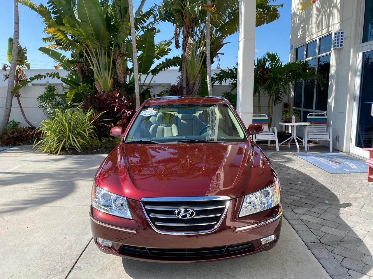 2010 Hyundai Sonata Limited LOW MILES 27,381 1 OWNER