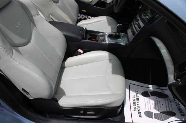 2010 INFINITI G37 Convertible Base Melbourne FL