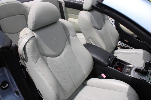 2010 INFINITI G37 Convertible Base Melbourne FL