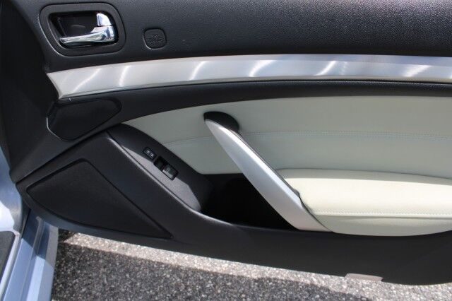 2010 INFINITI G37 Convertible Base Melbourne FL