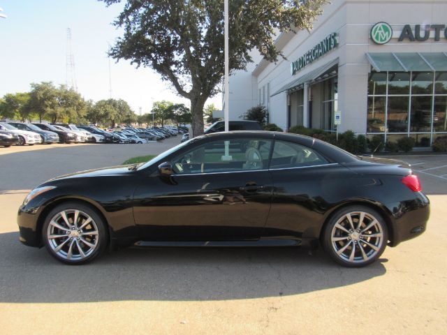 2010 INFINITI G37 Convertible Plano TX