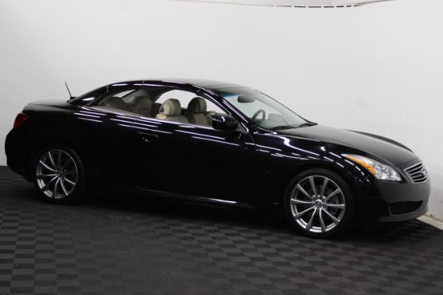 2010 INFINITI G37 Luxury