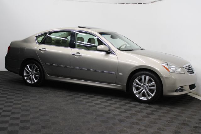 2010 INFINITI M35 Luxury
