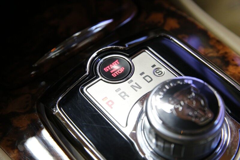 2010 Jaguar XK XKR Portfolio photo 47