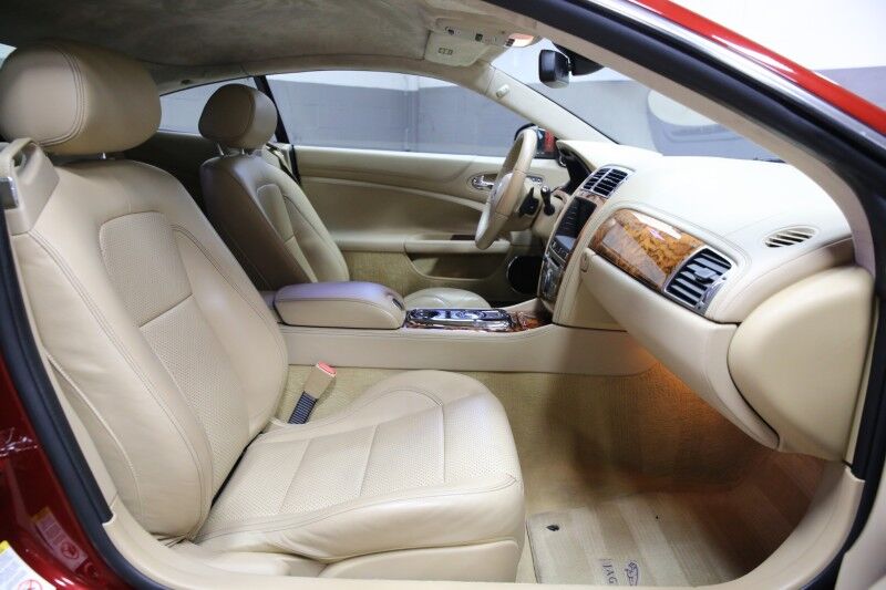 2010 Jaguar XK XKR Portfolio photo 24