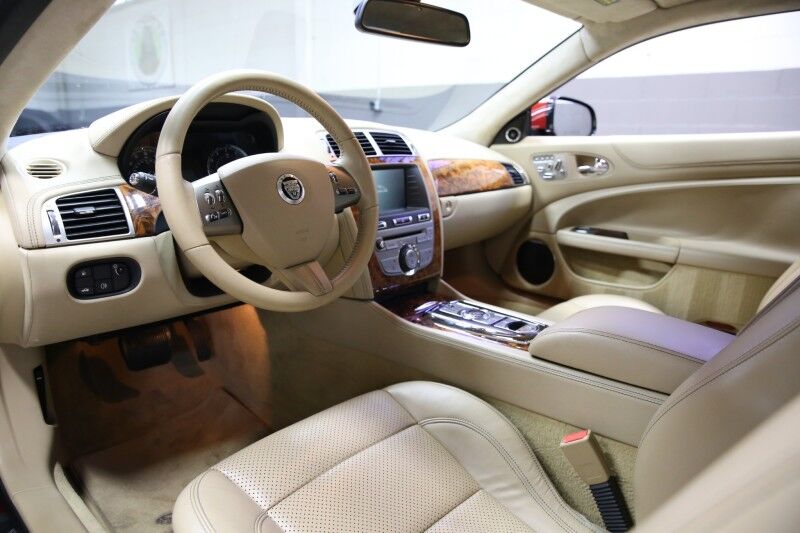 2010 Jaguar XK XKR Portfolio photo 19