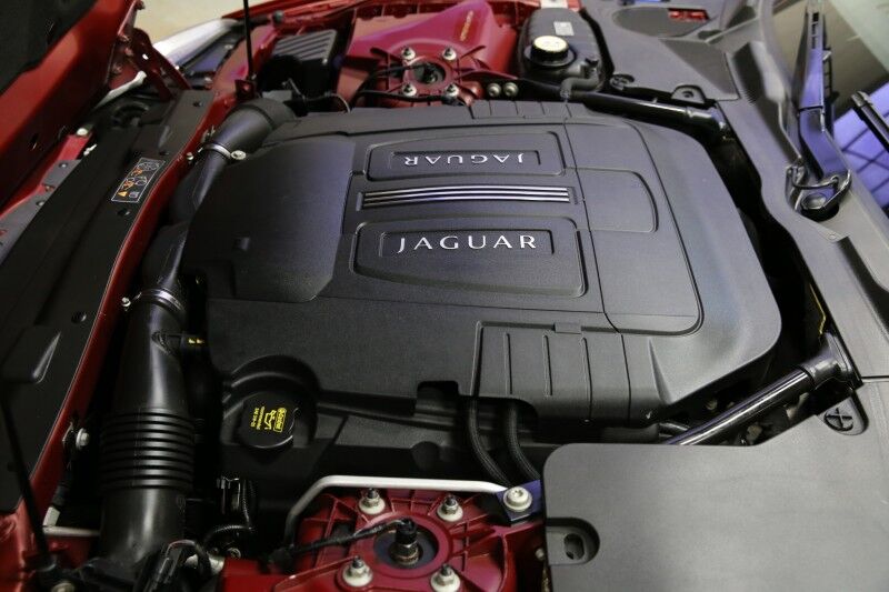 2010 Jaguar XK XKR Portfolio photo 4