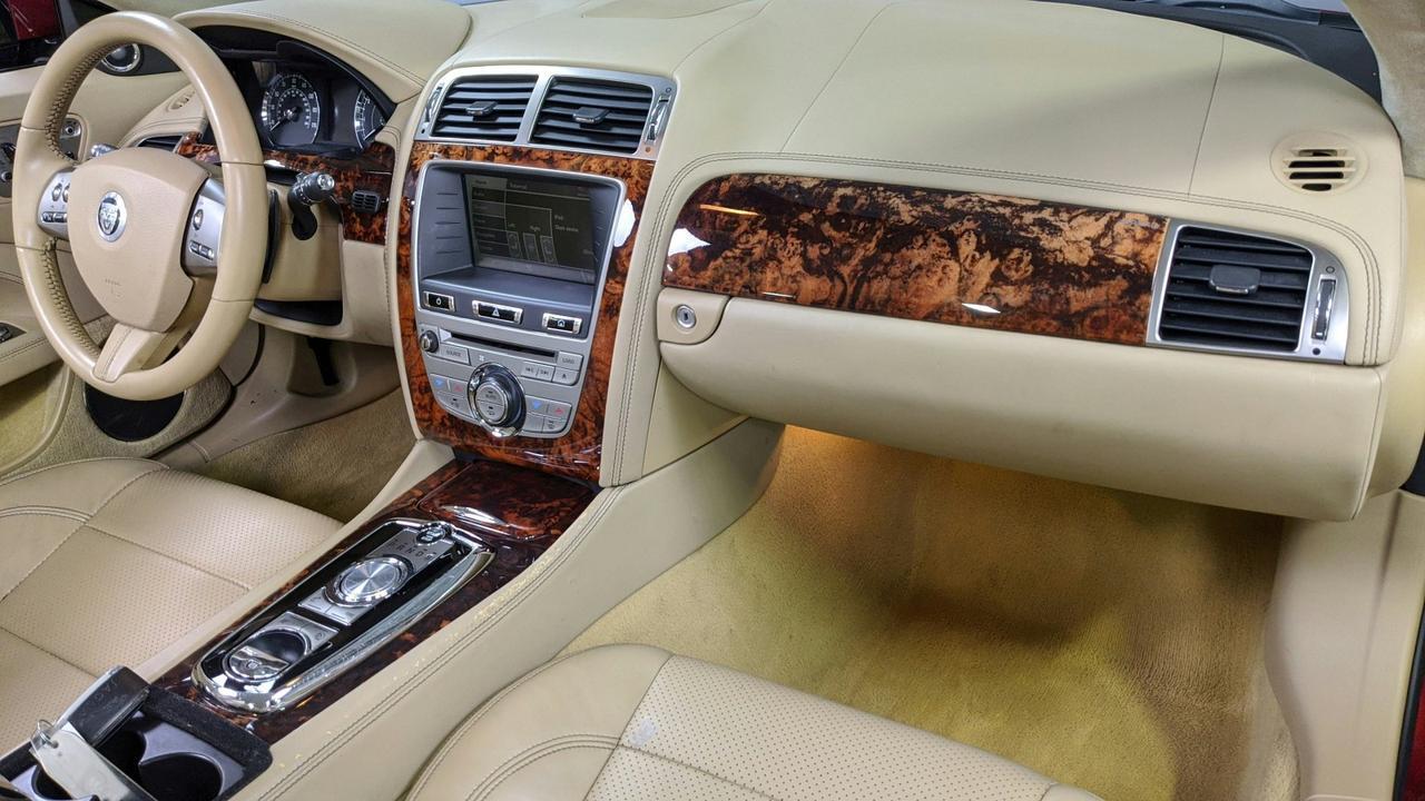 2010 Jaguar XK SPORT CONVERTIBLE St. Charles  IL
