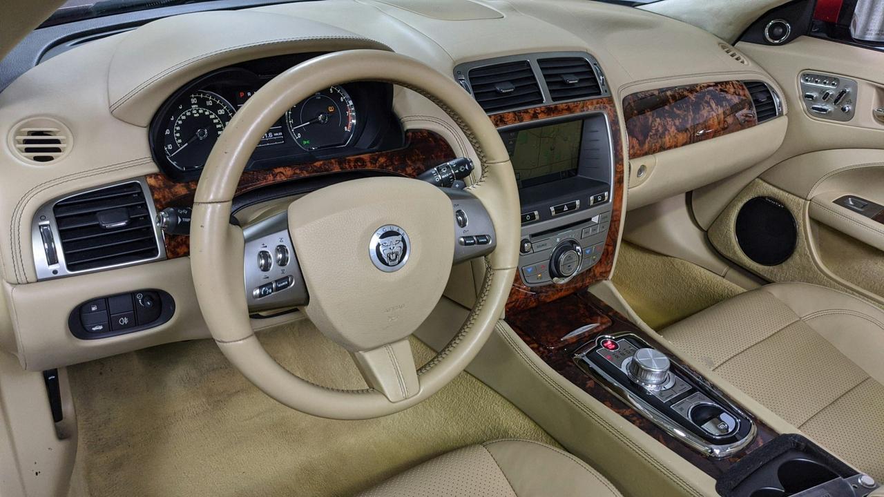 2010 Jaguar XK SPORT CONVERTIBLE St. Charles  IL