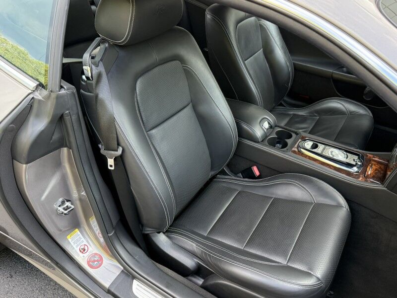 2010 Jaguar XK XKR Willow Grove PA