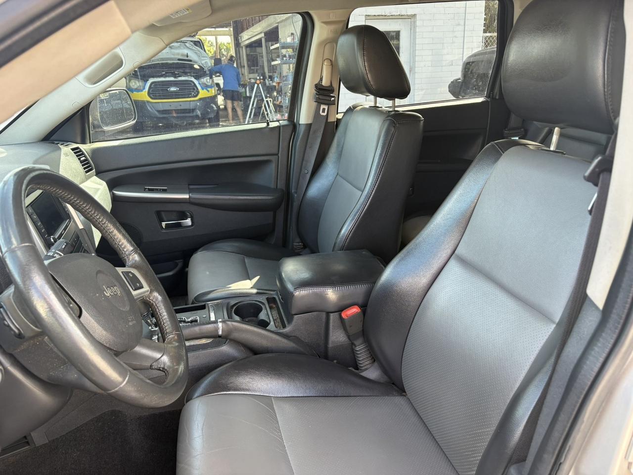 2010 Jeep Grand Cherokee Laredo