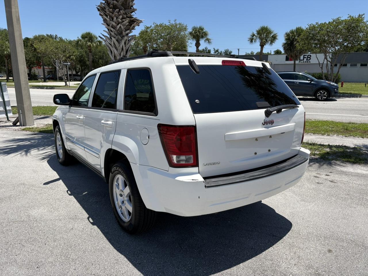 2010 Jeep Grand Cherokee Laredo