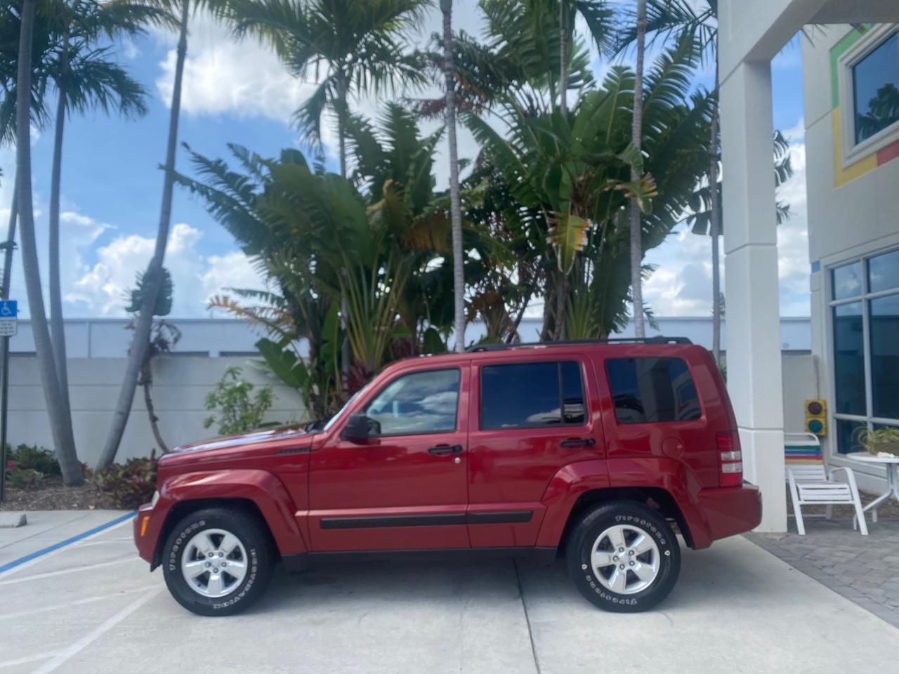 2010 Jeep Liberty Sport 1 OWNER LOW MILES 46,939 Pompano Beach FL