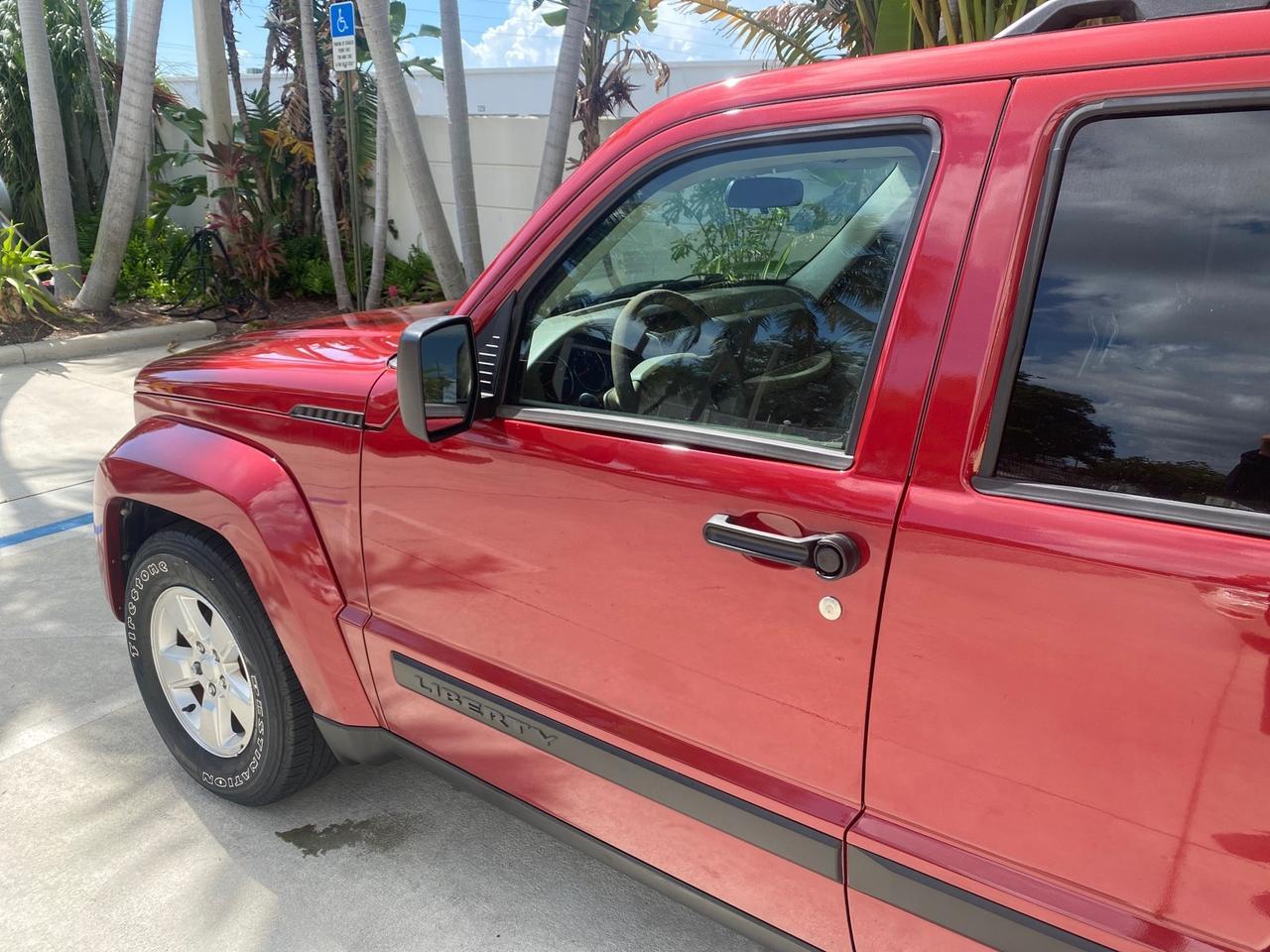 2010 Jeep Liberty Sport 1 OWNER LOW MILES 46,939 Pompano Beach FL
