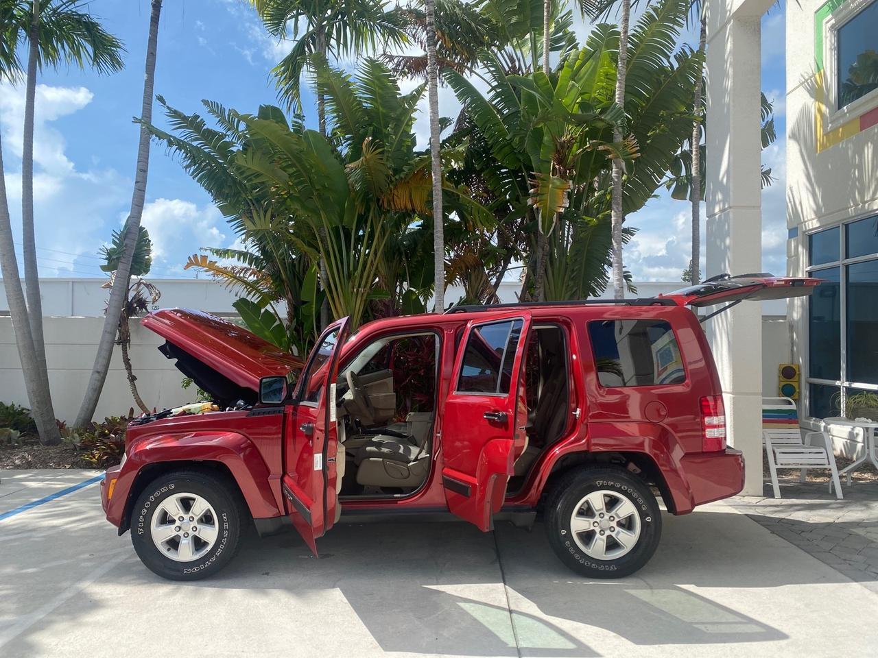 2010 Jeep Liberty Sport 1 OWNER LOW MILES 46,939 Pompano Beach FL