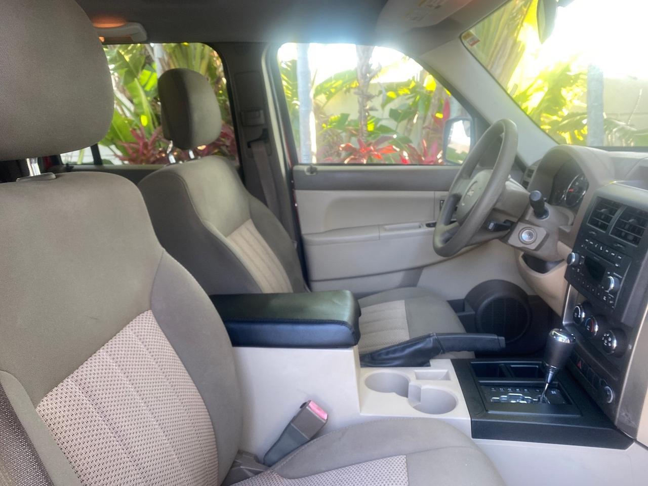 2010 Jeep Liberty Sport 1 OWNER LOW MILES 46,942 Pompano Beach FL