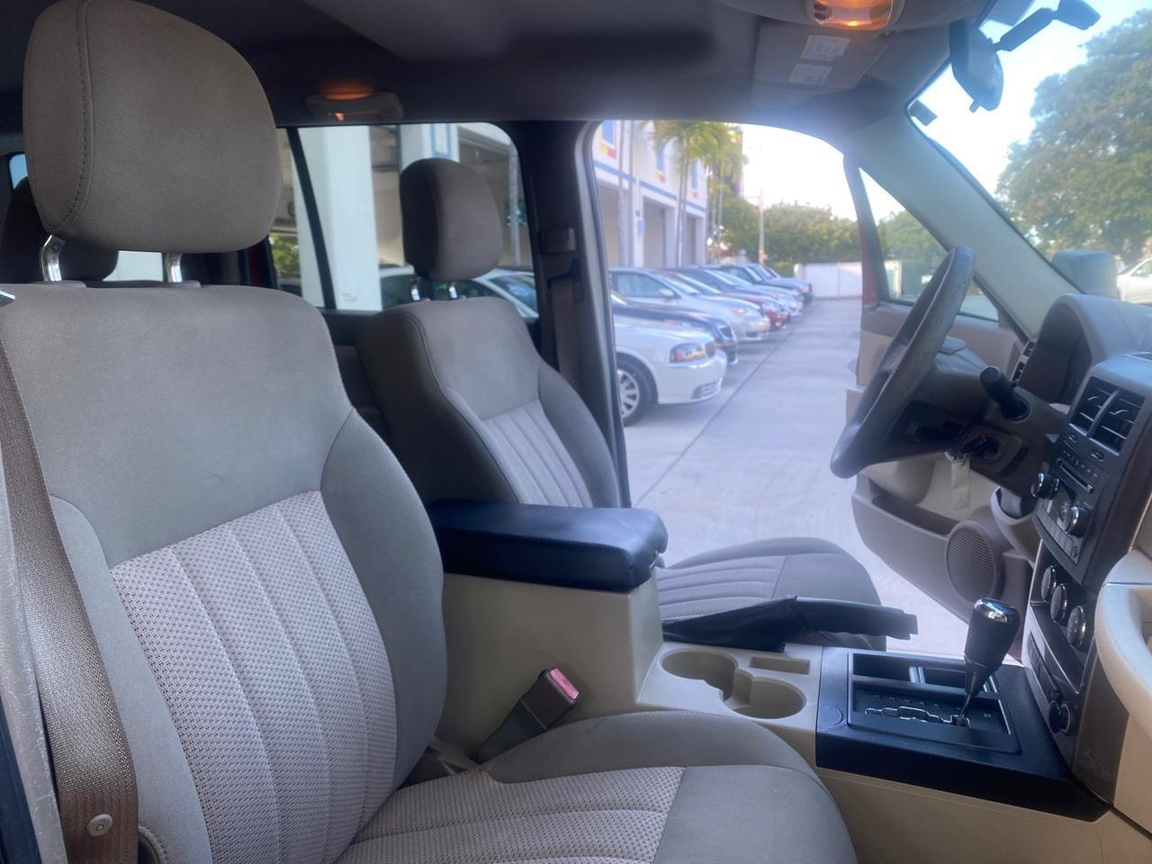 2010 Jeep Liberty Sport 1 OWNER LOW MILES 46,942 Pompano Beach FL