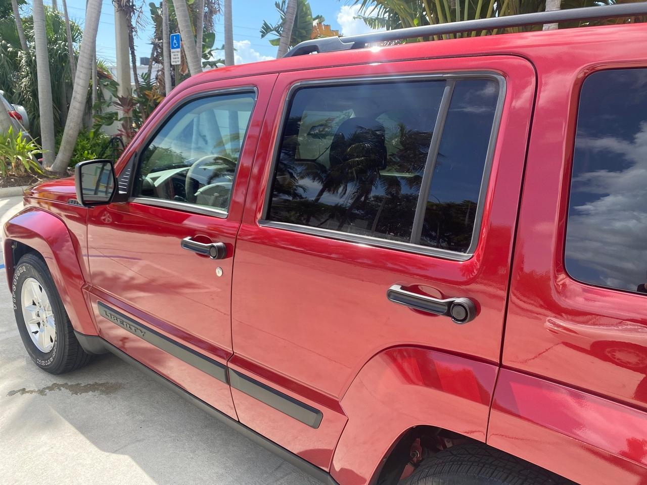 2010 Jeep Liberty Sport 1 OWNER LOW MILES 46,942 Pompano Beach FL