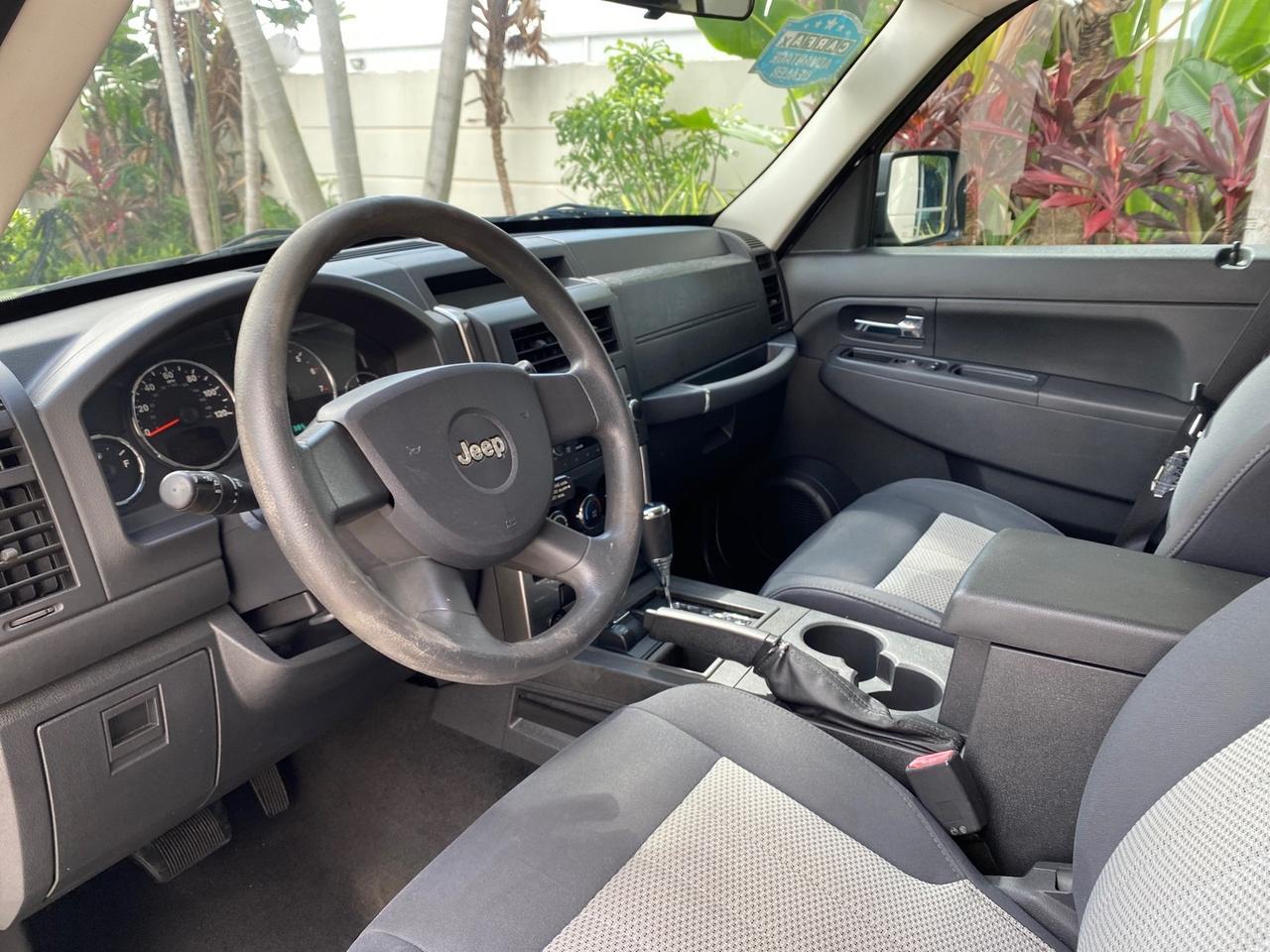 2010 Jeep Liberty Sport 4WD NO ACCIDENTS Pompano Beach FL
