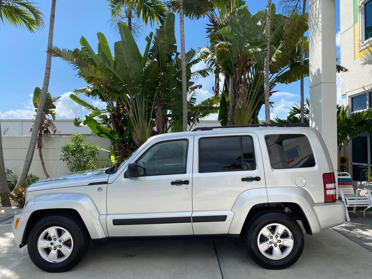 2010 Jeep Liberty Sport 4WD NO ACCIDENTS Pompano Beach FL