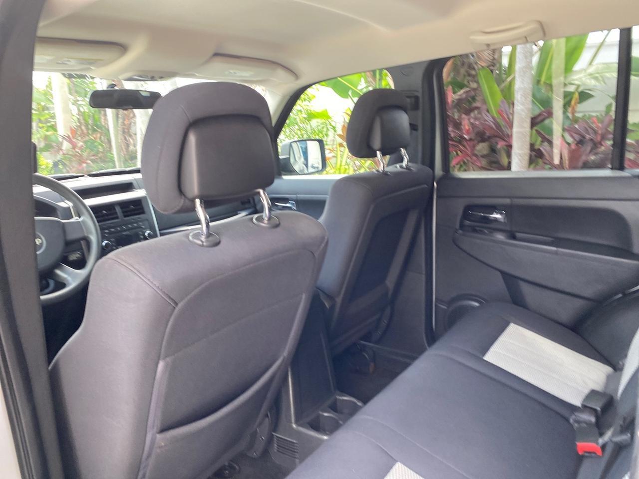 2010 Jeep Liberty Sport 4WD NO ACCIDENTS Pompano Beach FL