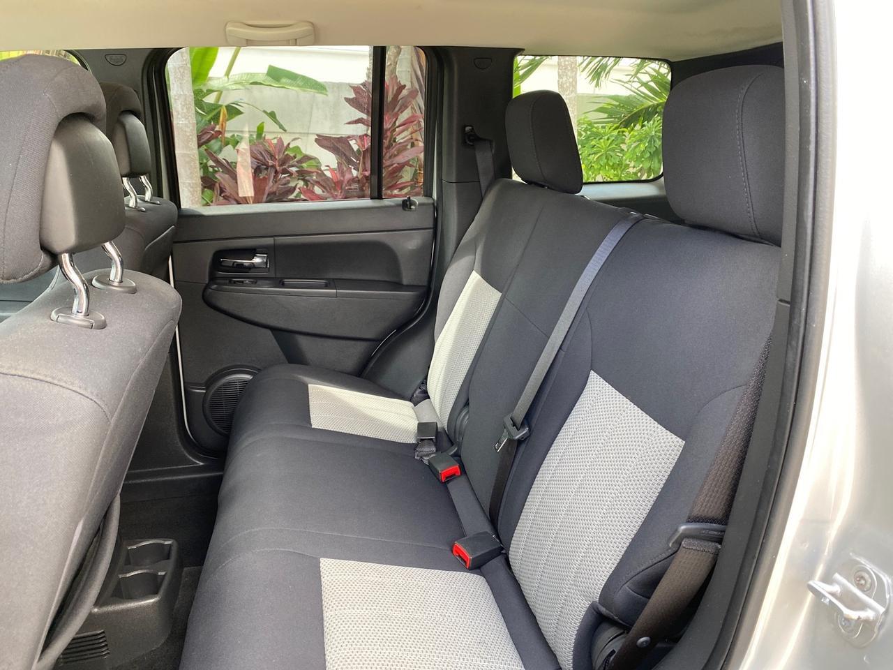 2010 Jeep Liberty Sport 4WD NO ACCIDENTS Pompano Beach FL