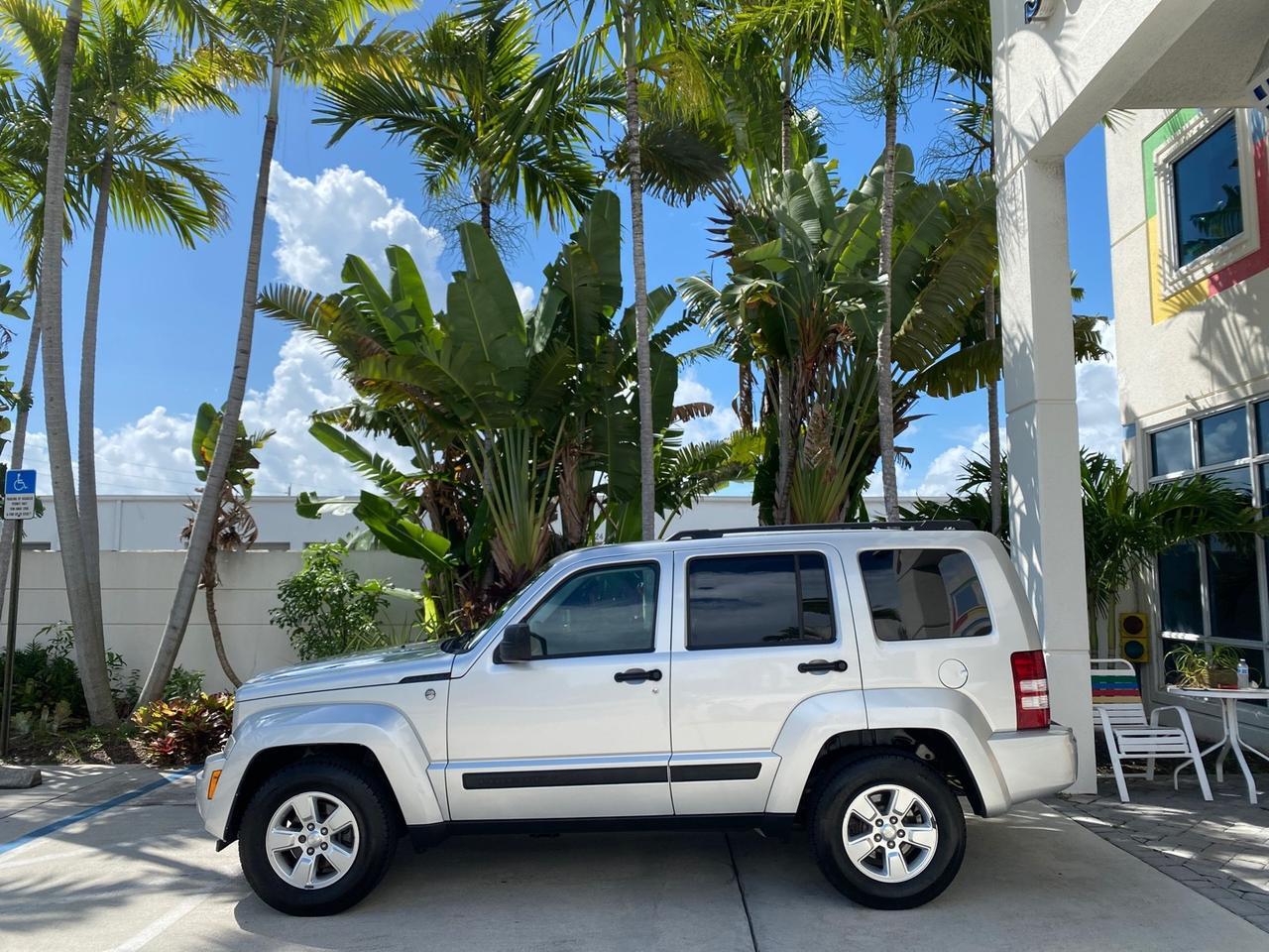 2010 Jeep Liberty Sport 4WD NO ACCIDENTS Pompano Beach FL