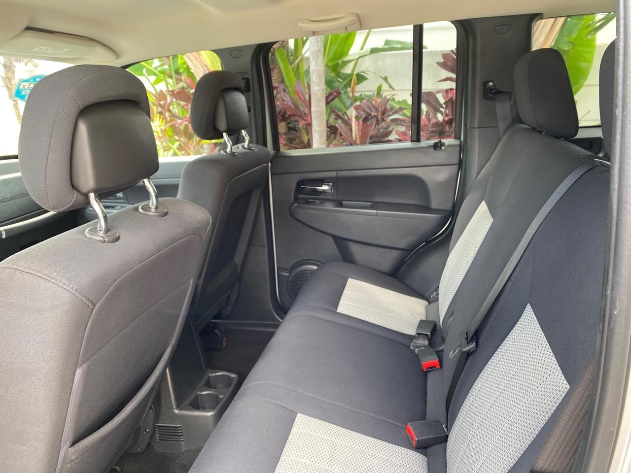 2010 Jeep Liberty Sport 4WD NO ACCIDENTS Pompano Beach FL