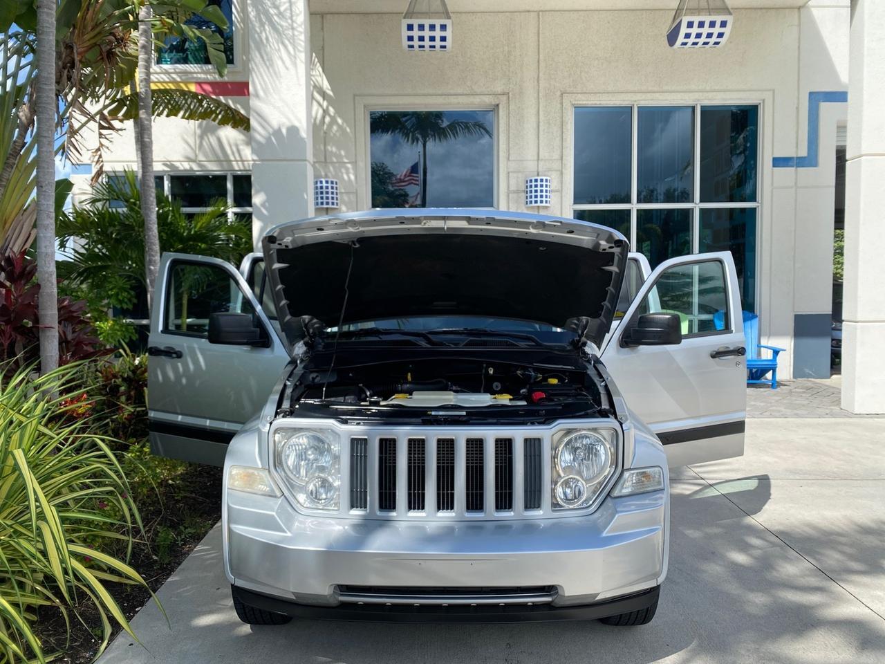 2010 Jeep Liberty Sport 4WD NO ACCIDENTS Pompano Beach FL