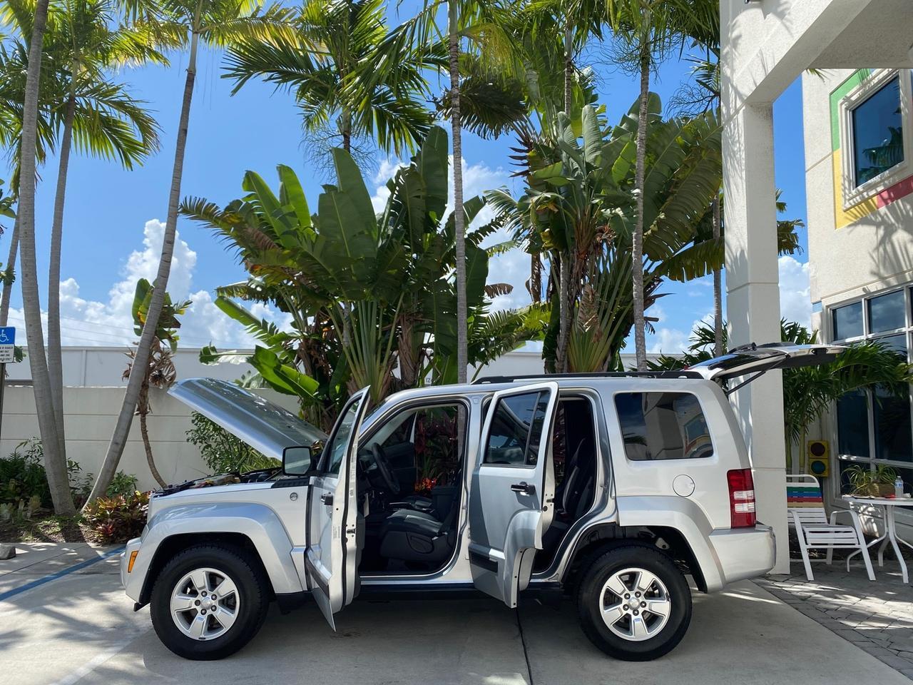 2010 Jeep Liberty Sport 4WD NO ACCIDENTS Pompano Beach FL